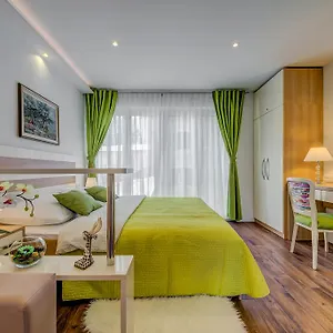 https://roomstudio-apartment-just-enjoy.splithotels.org